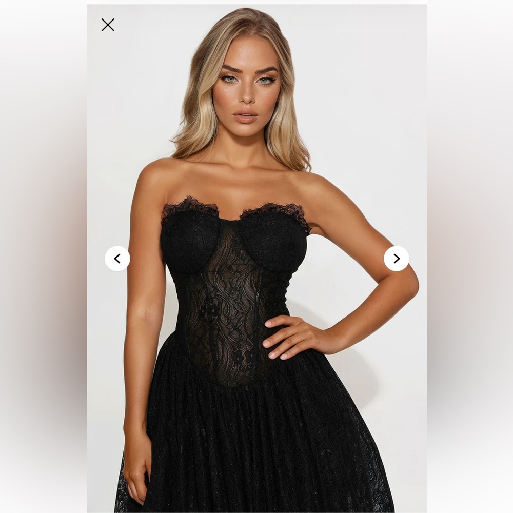 Fashion Nova Lace maxi dress - Picture 3 of 7